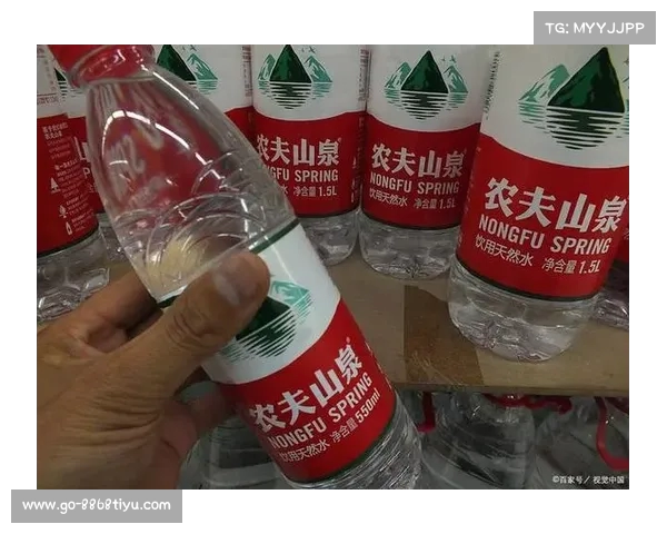 农夫山泉绿瓶重磅出击：能否撼动娃哈哈的江山霸主地位？(农夫山泉绿色包装)